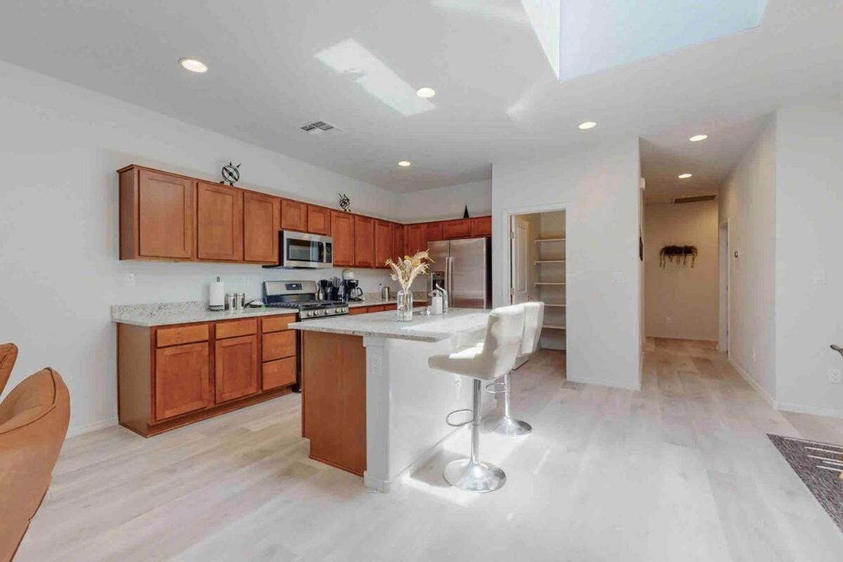 Modern Home 3Br Next To Airport, Netflix, Casino แอลบูเคอร์คี ภายนอก รูปภาพ